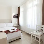 Hotel Galley 2*