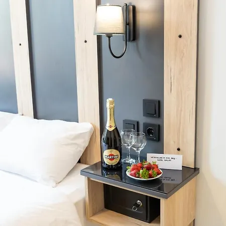 Galley Hotel 3*