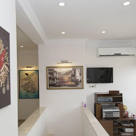 Galley Otel 2*