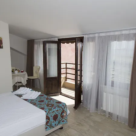 Galley Otel