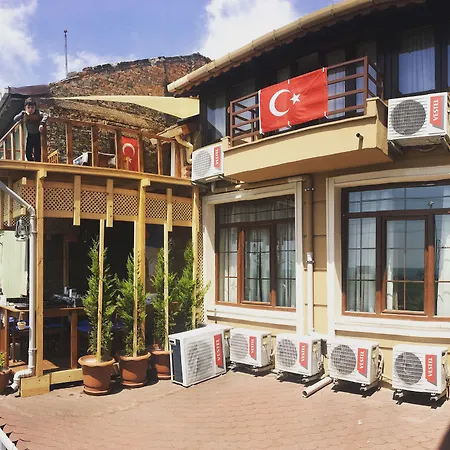 Otel Galley 2*